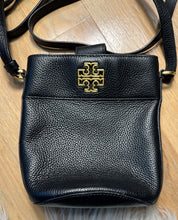 Load image into Gallery viewer, Tory Burch Small Bucket Crossbody
