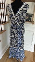 Load image into Gallery viewer, (22) Lane B Blue Floral Dress
