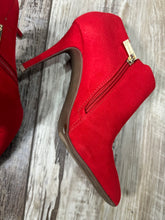 Load image into Gallery viewer, (7) Jessica Simpson Red Booties

