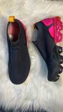 Load image into Gallery viewer, (10.5) Nike Air VaporMax Pink Blue
