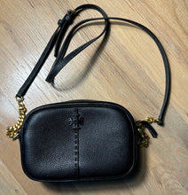 Load image into Gallery viewer, Black Tory Burch McGraw Camera Bag
