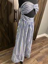 Load image into Gallery viewer, (L/XL) Blue Stripe Strapless Dress
