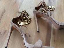 Load image into Gallery viewer, (10) Aminah Heels
