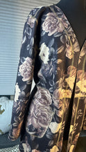Load image into Gallery viewer, (XL) Deep Gray Floral Solitaire
