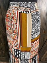 Load image into Gallery viewer, (M-XL) Boston Proper Maxi Skirt
