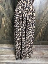 Load image into Gallery viewer, (S) Leopard Maxi with split
