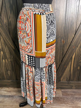 Load image into Gallery viewer, (M-XL) Boston Proper Maxi Skirt
