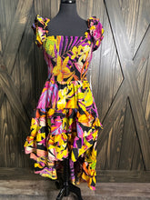 Load image into Gallery viewer, (M/L) NWT’s Truth Hi Lo Dress
