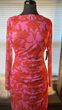 Load image into Gallery viewer, (8) Vince Camuto Pink Res Dress
