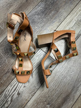 Load image into Gallery viewer, V- Inspired Block Heels (NEW)
