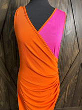 Load image into Gallery viewer, (XL) Colorful Block Orange Pink
