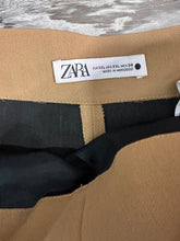 Load image into Gallery viewer, Zara Tan Short (best fit XL)
