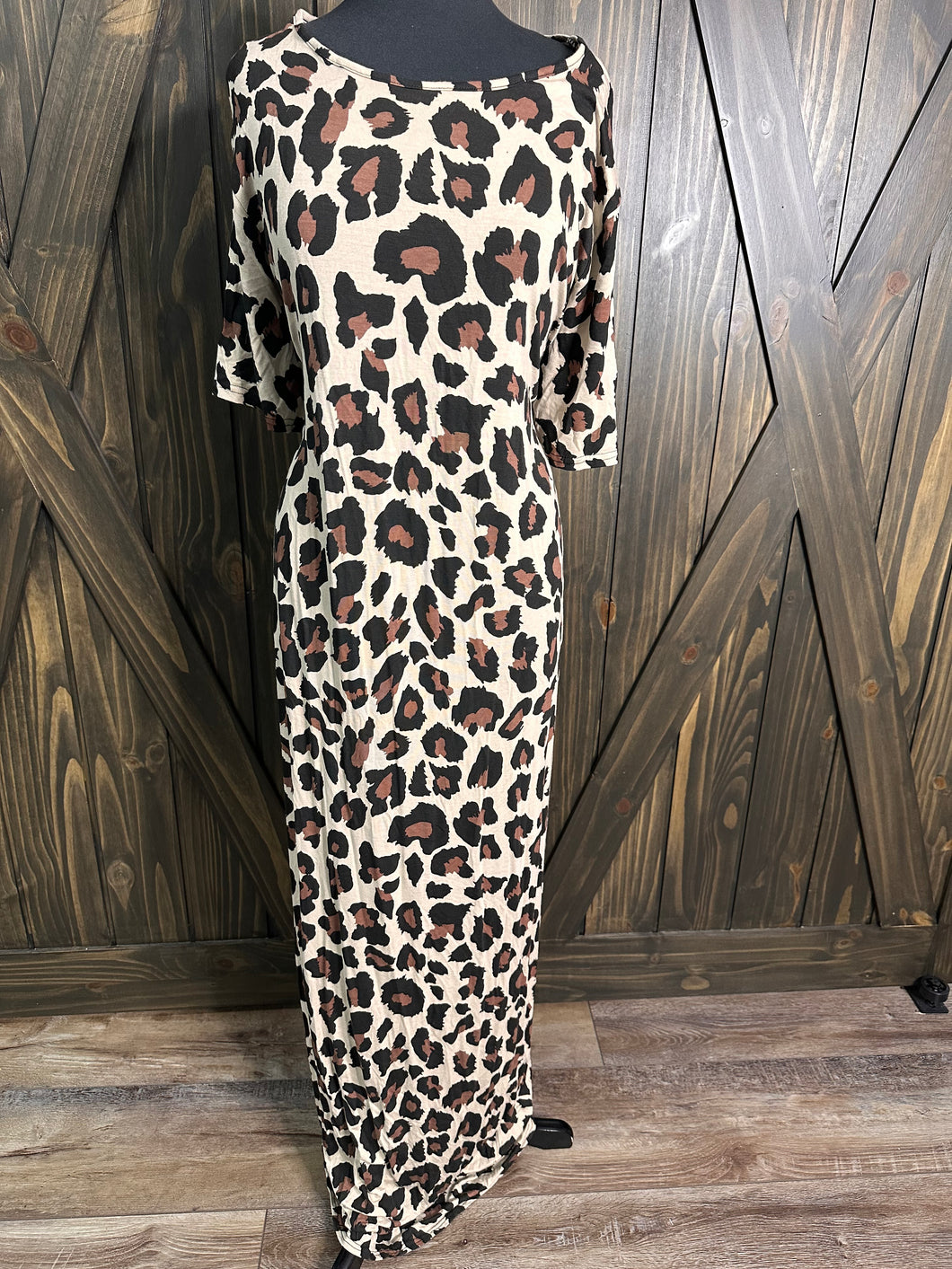 (22) NWT’s BooHoo Leopard Maxi