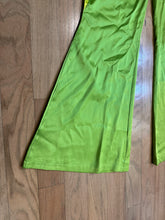 Load image into Gallery viewer, (M) Lime Green Uoozee Set
