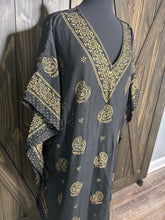 Load image into Gallery viewer, OSFM Black Gold Kaftan
