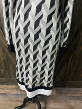 Load image into Gallery viewer, (22/24) NWT’s Ashley Stewart Sweater Dress
