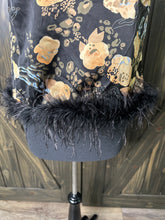 Load image into Gallery viewer, (S) Black Ashtro w/faux fur top
