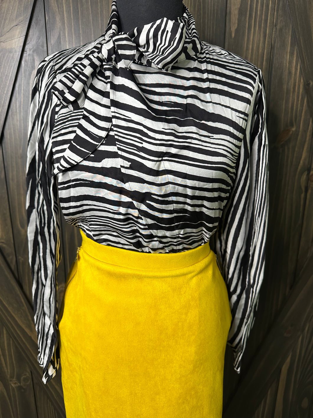 (M) Banana Republic Top ONLY